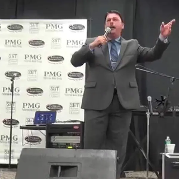 Brian Burchfield singing I Know I'm Saved